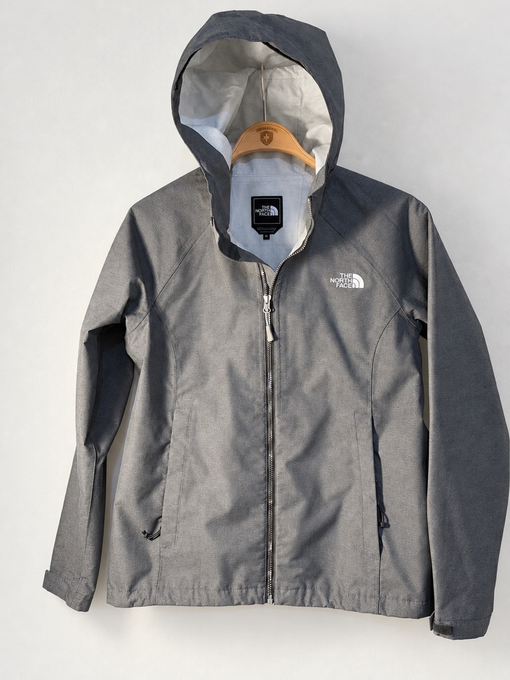 The North Face Women's Hooded Shell Rain Dry Vent Jacket with Hood